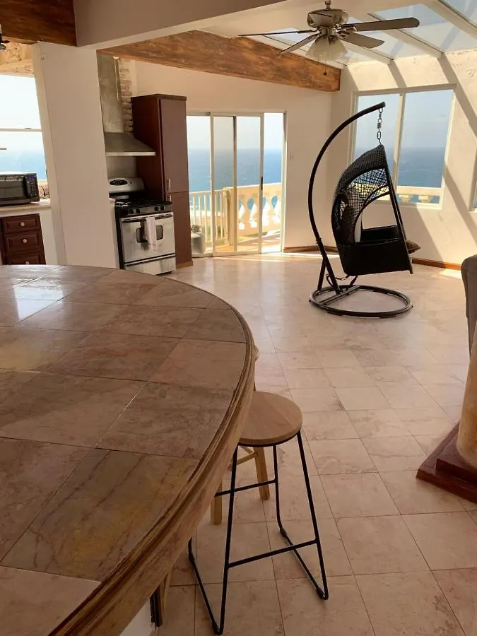 別荘 イサベラ Oceanfront Hideaway Main Floorヴィラ プエルトリコ